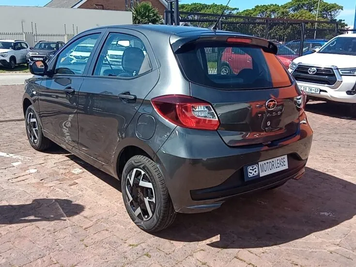 Tata Tiago – Back Feature Photo