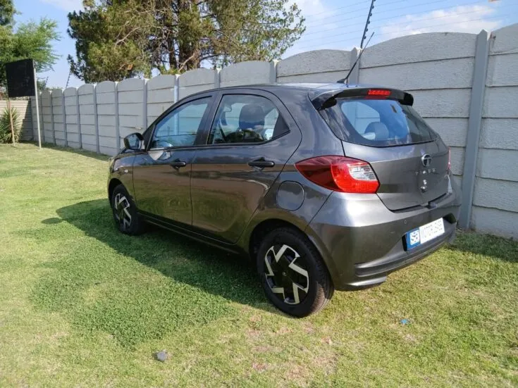 Tata Tiago – Back Feature Photo