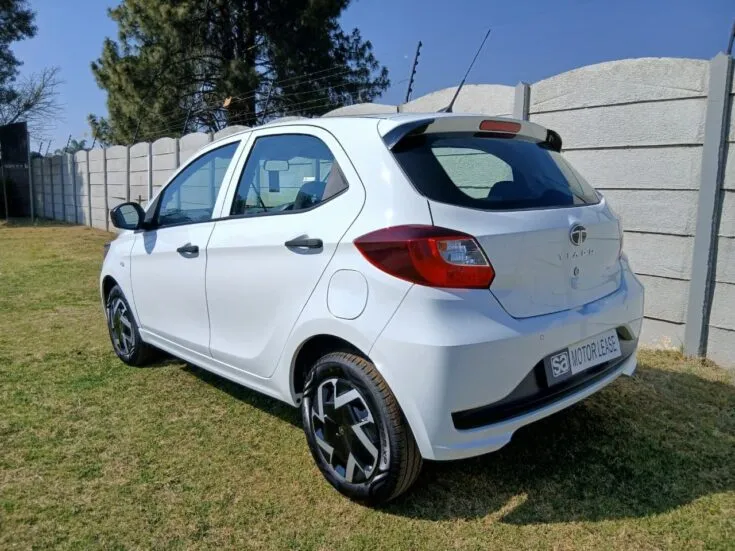 Tata Tiago – Back Feature Photo