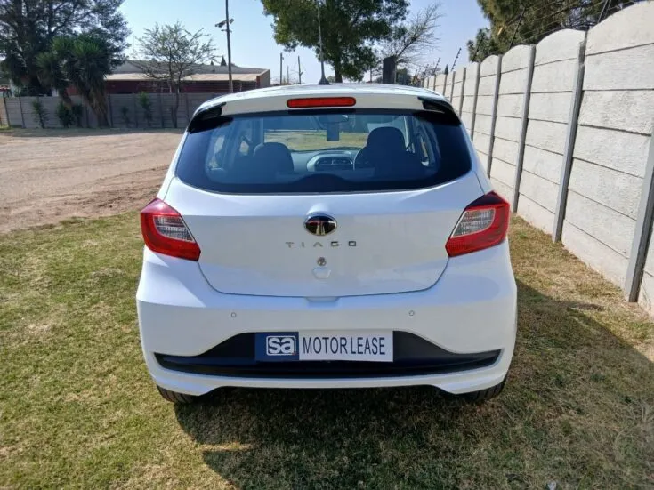 Tata Tiago – Back Photo