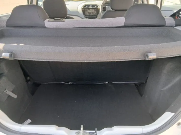 Tata Tiago – Boot / Loadbin