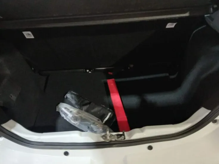 Tata Tiago – Boot / Loadbin