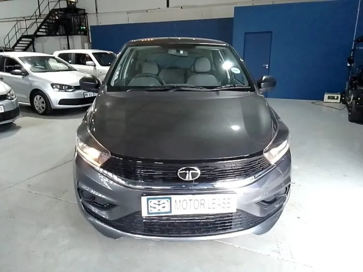 Tata Tiago – Front Photo