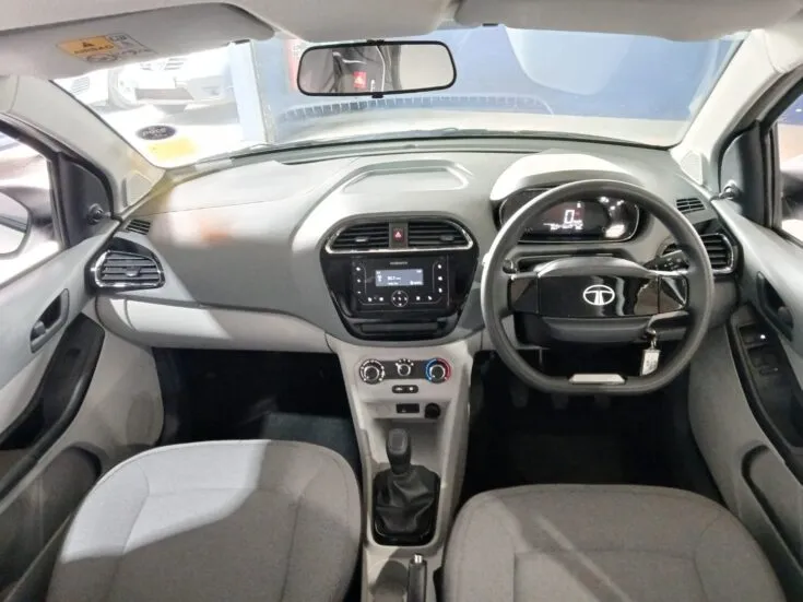 Tata Tiago – Interior