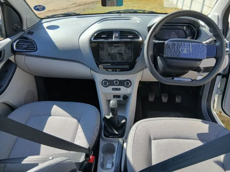 Tata Tiago – Interior