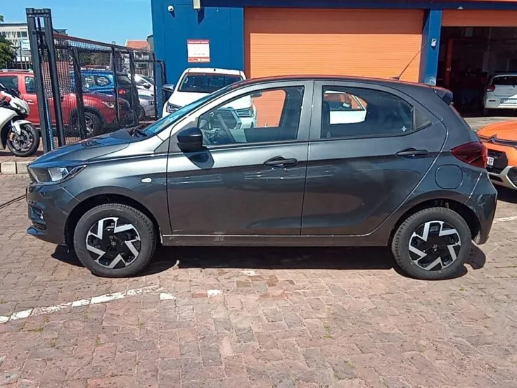 Tata Tiago – Left Side Photo
