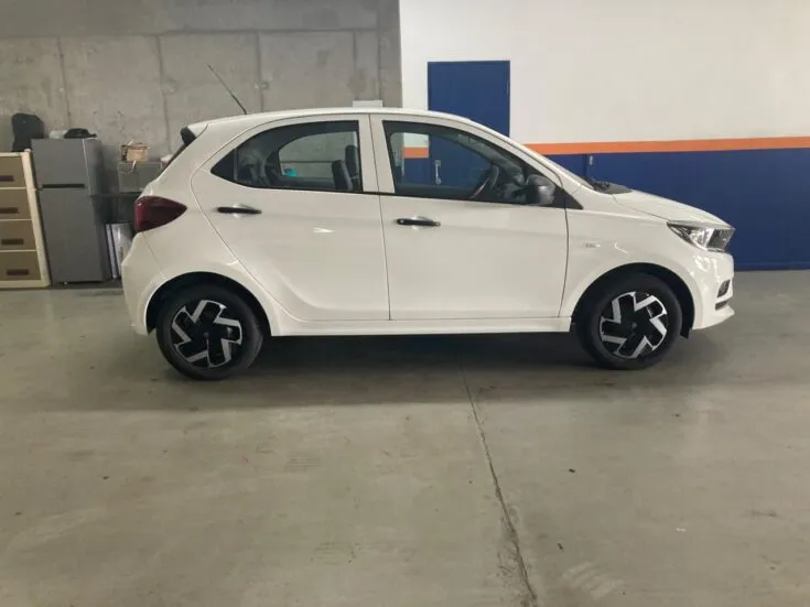 Tata Tiago – Right Side Photo