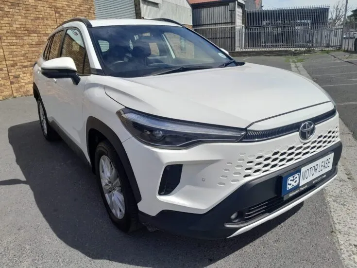 Toyota COROLLA CROSS/1.8 XS CVT – Front Feature Photo