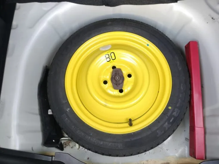 Toyota Starlet/1.4L XS AT – Spare Wheel