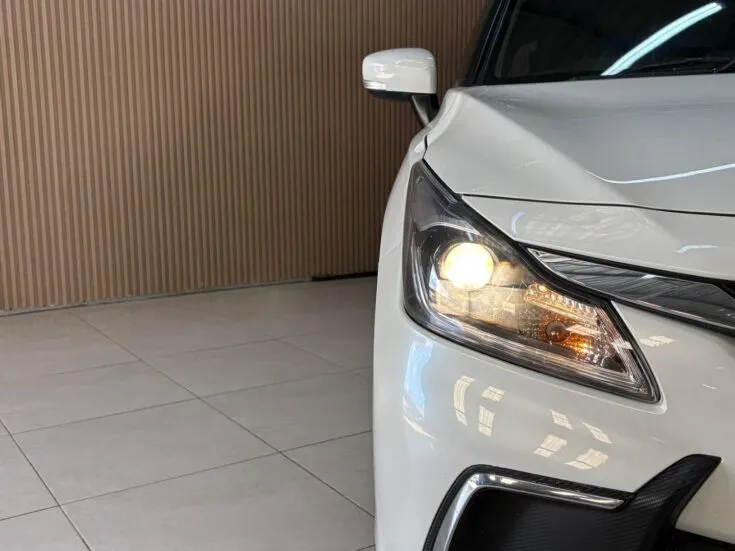 Toyota STARLET/1.5 Xi 5MT – Right Side Photo