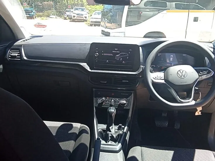 Volkswagen T-Cross/1.0 TSI – Dashboard