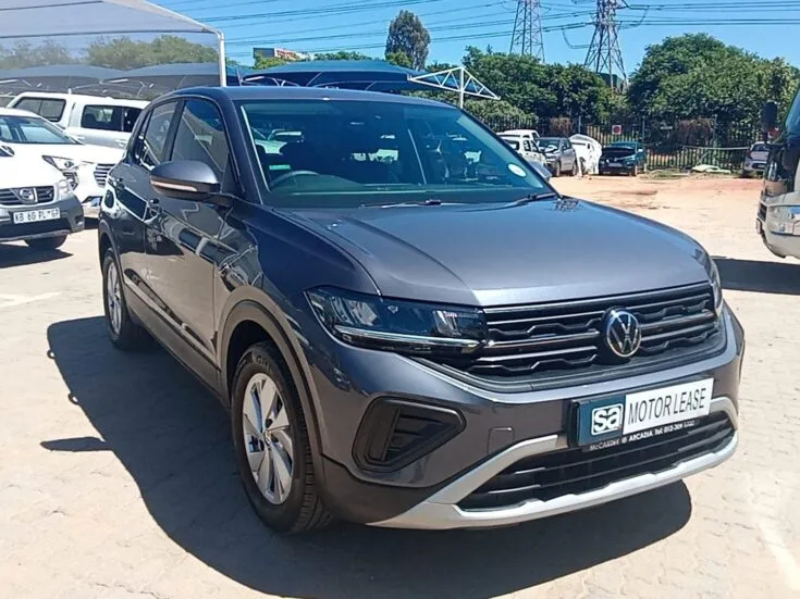 Volkswagen T-Cross/1.0 TSI – Front Feature Photo